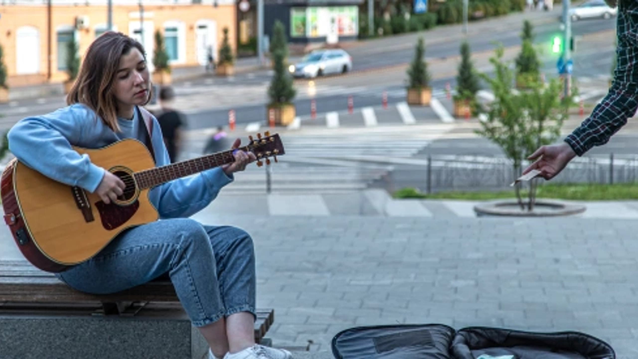 Jazz and Chill: How Smooth Tunes Help Ease Tension
